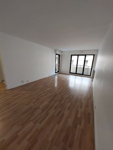 Location appartement 3 pièces 69.81 m²