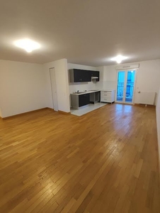 Location appartement 3 pièces 82.2 m²