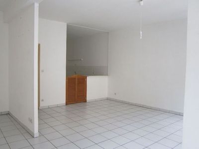 Location appartement 5 pièces 141.67 m²