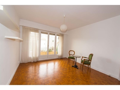 Location meublée appartement 1 pièce 37.31 m²