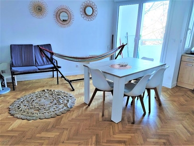 Location meublée appartement 5 pièces 92.21 m²