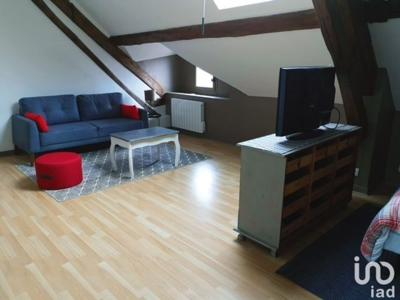 Appartement 1 pièce de 28 m² à Villeneuve-la-Guyard (89340)