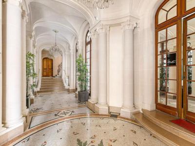 10 bedroom luxury Apartment for sale in Champs-Elysées, Madeleine, Triangle d’or, France
