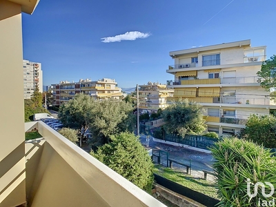 Appartement 2 pièces de 45 m² à Antibes (06600)