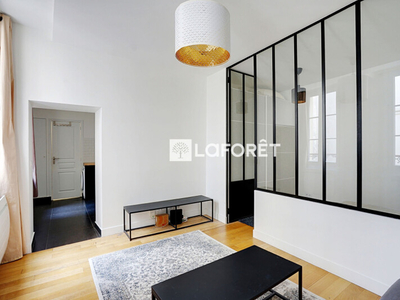 Appartement T1 Paris 03