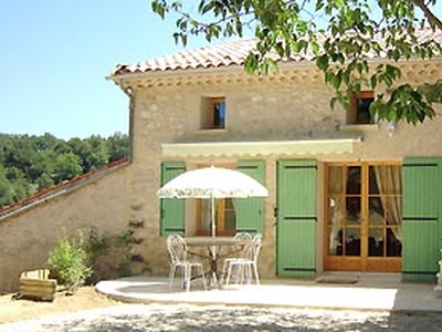 Gîte Romarin, ancienne grange rénovée avec SPA et piscine, en Haute-Provence