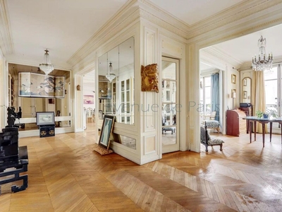 Appartement de 5 chambres de luxe en vente à Champs-Elysées, Madeleine, Triangle d’or, Paris, Île-de-France