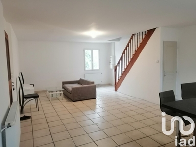 Appartement 3 pièces de 69 m² à Althen-des-Paluds (84210)