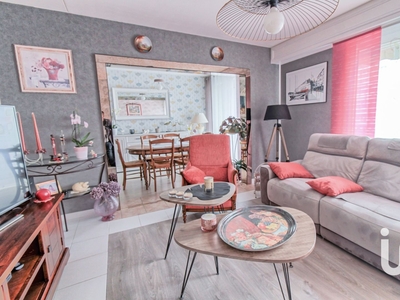 Appartement 5 pièces de 90 m² à Laval (53000)