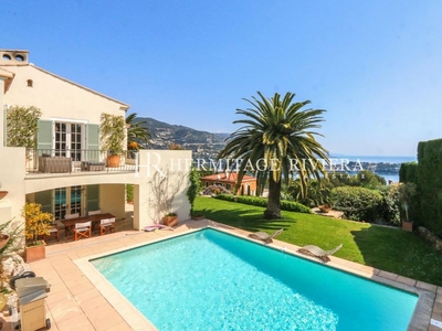 Villa de luxe de 9 pièces en vente Nice, Provence-Alpes-Côte d'Azur