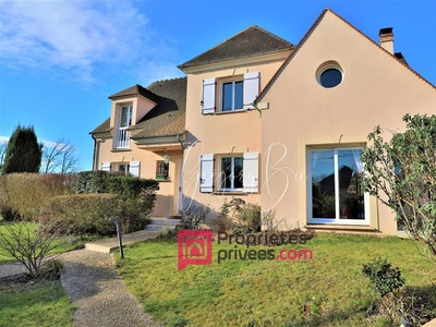 6 room luxury House for sale in Coulommiers, France