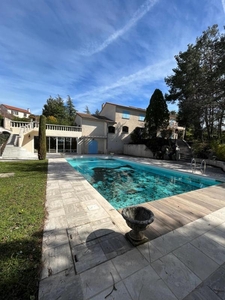 Villa d'exception avec piscine