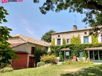 Vente maison 107 m² Montcuq-en-Quercy-Blanc (46800)