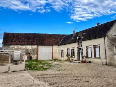 Vente maison 3 pièces 95 m² Bray-sur-Seine (77480)