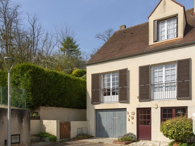 Vente maison 4 pièces 130 m² Montereau-Fault-Yonne (77130)