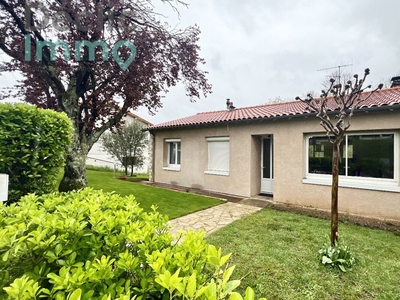 Vente maison 4 pièces 76 m² Buxerolles (86180)