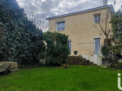 Vente maison 5 pièces 111 m² La Roche-sur-Yon (85000)