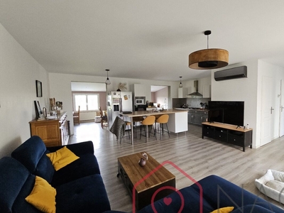 Vente maison 5 pièces 112 m² Saint-Martin-la-Pallu (86380)