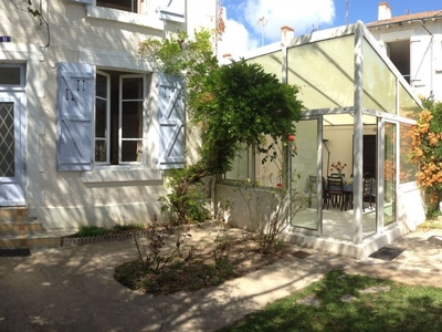 Vente maison 5 pièces 115 m² La Rochelle (17000)