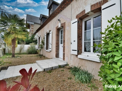 Vente maison 5 pièces 160 m² Saint-Denis-les-Ponts (28200)