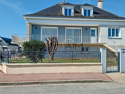 Vente maison 5 pièces 165 m² Saint-Genouph (37510)