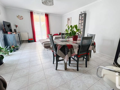 Vente maison 5 pièces 81 m² Vert-Saint-Denis (77240)