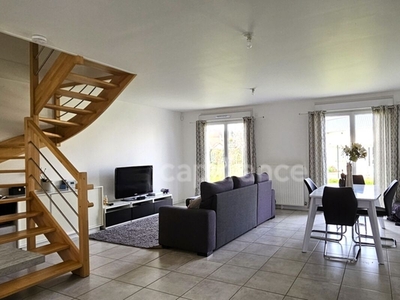 Vente maison 5 pièces 86 m² Ballancourt-sur-Essonne (91610)