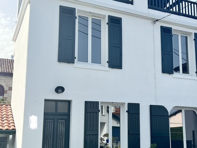 Vente maison 5 pièces 90 m² Saint-Jean-de-Luz (64500)