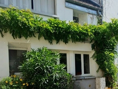 Vente maison 6 pièces 123 m² Lagny-sur-Marne (77400)