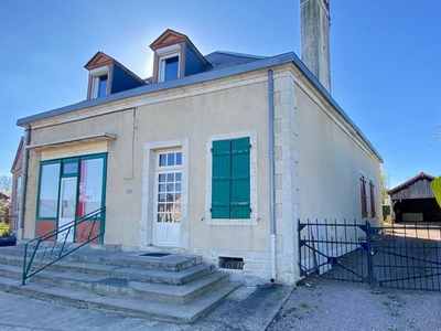Vente maison 6 pièces 138 m² Sougy-sur-Loire (58300)
