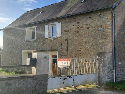 Vente maison 6 pièces 140 m² Martigné-sur-Mayenne (53470)