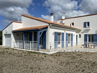 Vente maison 6 pièces 146 m² Vaux-sur-Mer (17640)