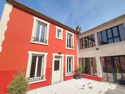 Vente maison 6 pièces 147 m² Alfortville (94140)