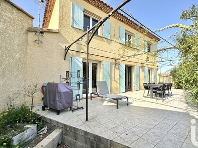 Vente maison 6 pièces 148 m² Saint-Gilles (30800)