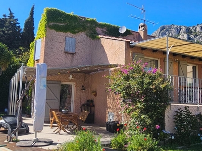 Vente maison 6 pièces 150 m² Toulon (83200)