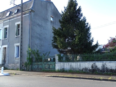 Vente maison 6 pièces 160 m² Thouars (79100)