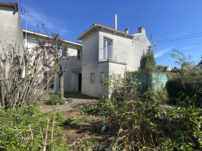 Vente maison 6 pièces 94 m² Poitiers (86000)