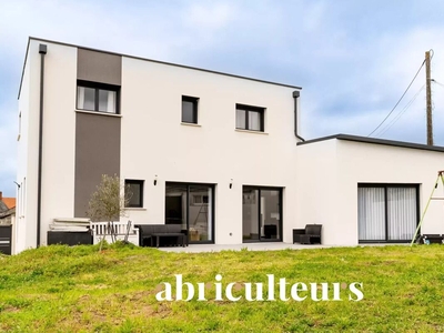 Vente maison 7 pièces 142 m² Cholet (49300)