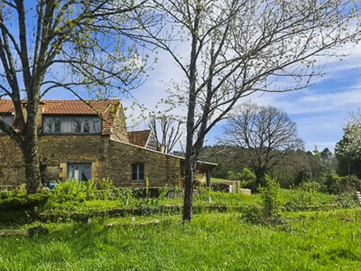 Vente maison 7 pièces 166 m² La Chapelle-Aubareil (24290)