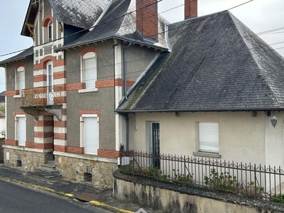 Vente maison 7 pièces 195 m² Dangé-Saint-Romain (86220)