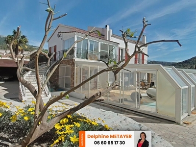 Vente maison 8 pièces 245 m² Toulon (83200)