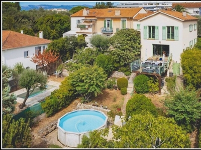 Vente maison 9 pièces 214 m² Cannes (06400)