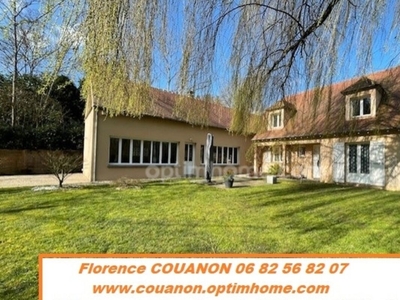 Vente maison 9 pièces 227 m² Saint-Cyr-sous-Dourdan (91410)