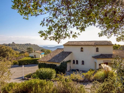 Maison à vendre à Roquefort-les-Pins