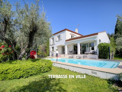 Maison de 5 chambres de luxe en vente à La Ciotat, Provence-Alpes-Côte d'Azur