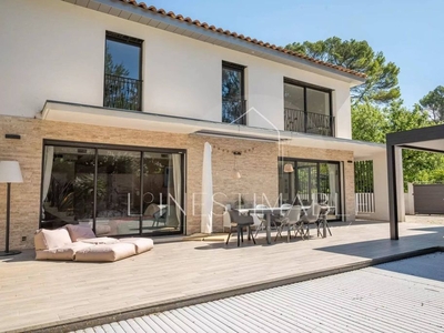 Maison de 6 pièces de luxe en vente à Aix-en-Provence, Provence-Alpes-Côte d'Azur