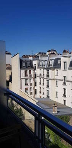 Studio meublé avec terrasse, ascenseur et caveVaugirard (Paris 15°)