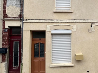 Vente maison 3 pièces 80 m² Saint-Quentin (02100)