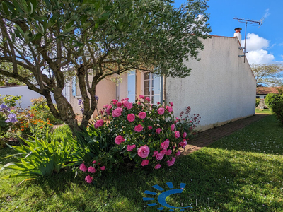 Vente maison 4 pièces 78 m² Saint-Xandre (17138)