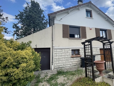 Vente maison 5 pièces 95 m² Corbeil-Essonnes (91100)